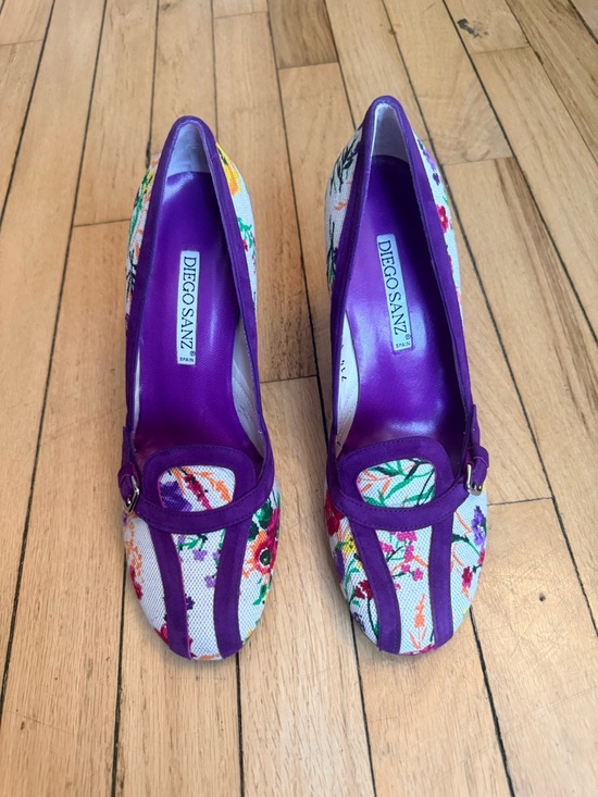Diego Sanz Shoes - NEW Diego Sanz Purple Floral Pumps